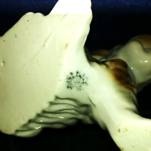 Vintage Ceramic Terrier Dog Figurine Hallmarked Bottom Sitting Pose Tilted Head - Picture 6 of 6